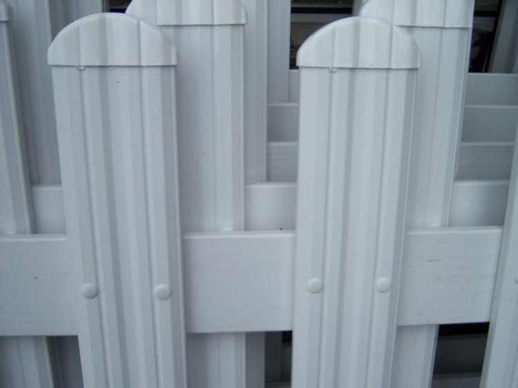 Sztacheta PVC 80x15mm / REALIZACJA