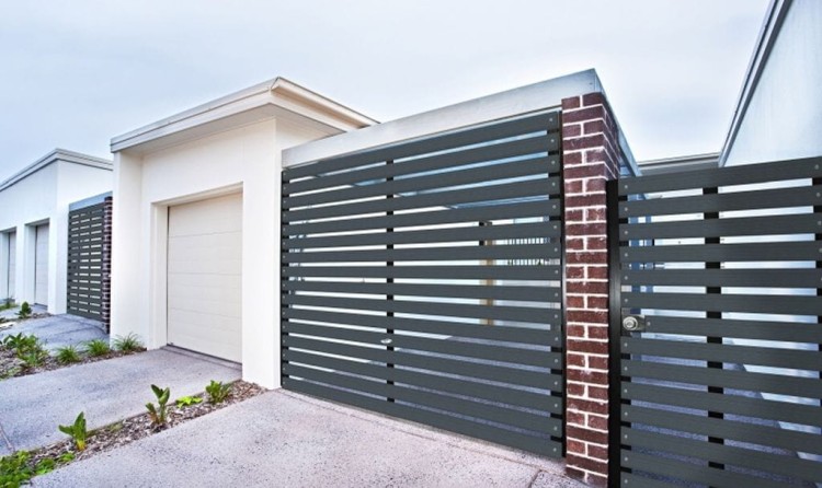 GAMRAT - Profil uniwersalny WPC 100x19 / grafit - REALIZACJA