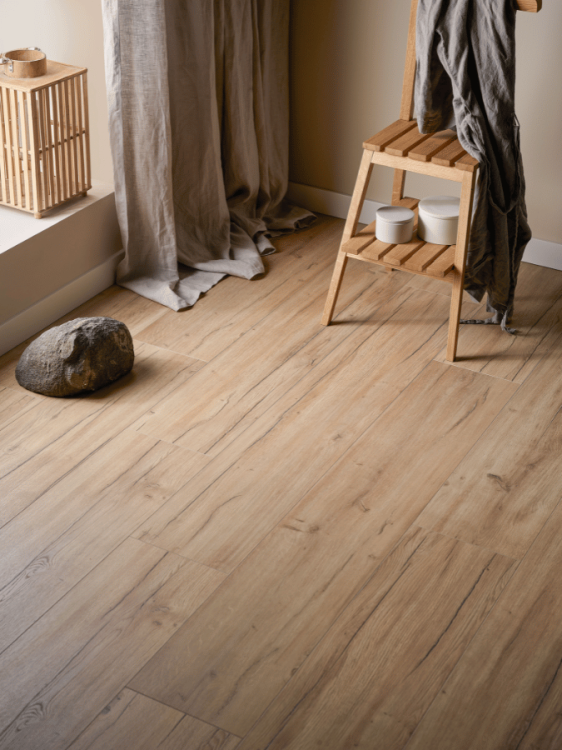 VOX podłoga laminowana Querra Balance Plus WR - Dąb Skogen AC5 8mm 4V - realizacja