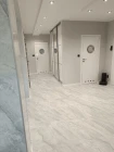 vilo-panele-winylowe-spc-ash-grey-klasa-33-5mm-60cm-60cm-mat-realizacja