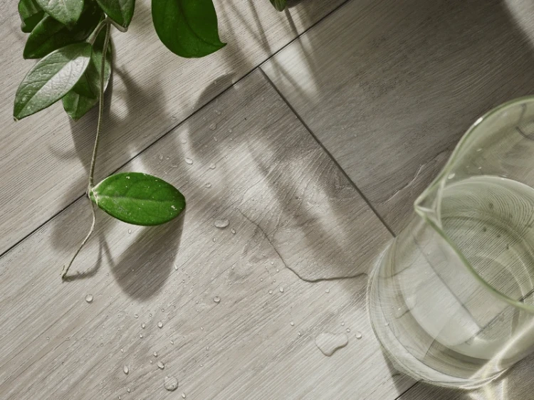 vox-panele-winylowe-spc-rigio-oak-demes-z-podkladem-realizacja