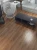 vilo-panele-podlogowe-dab-leon-ac4-8mm-4v-zdjecie-w-salonie
