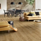 vilo-panele-podlogowe-dab-mills-ac5-8mm-4v-zdjecie-salonu