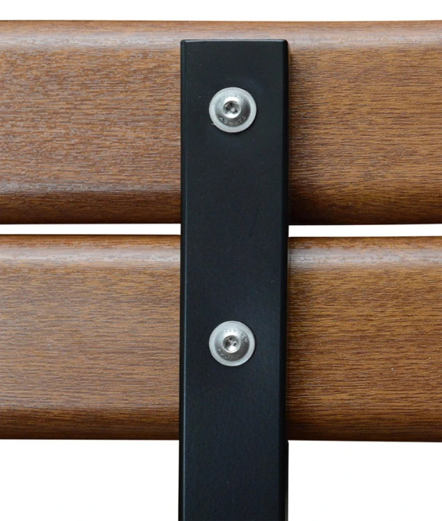 lawka-z-desek-pvc-nogi-stalowe-drewnopodobna-150cm-mocowanie-desek