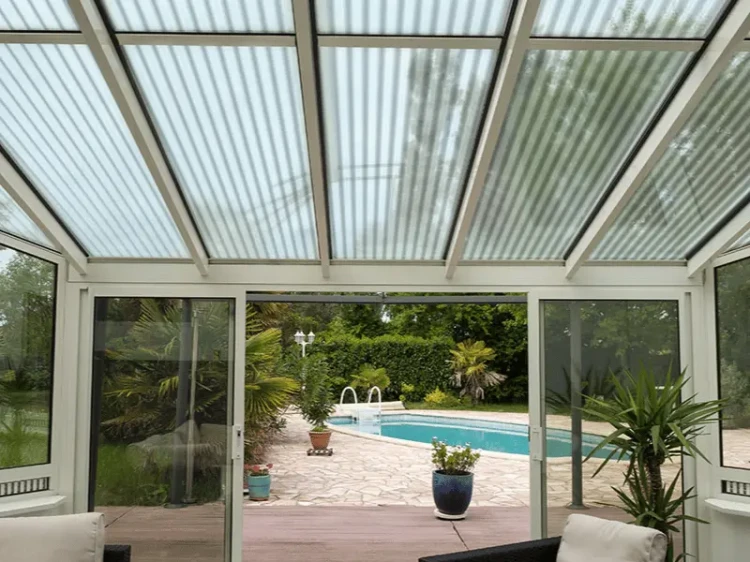 polyxo-plyta-trapezowa-z-poliweglanu-pc-gradoodporna-bezbarwna-90cm-200cm-realizacja