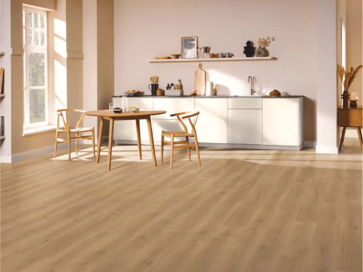 egger-panele-podlogowe-naturesense-dab-pinot-miodowy-realizacja