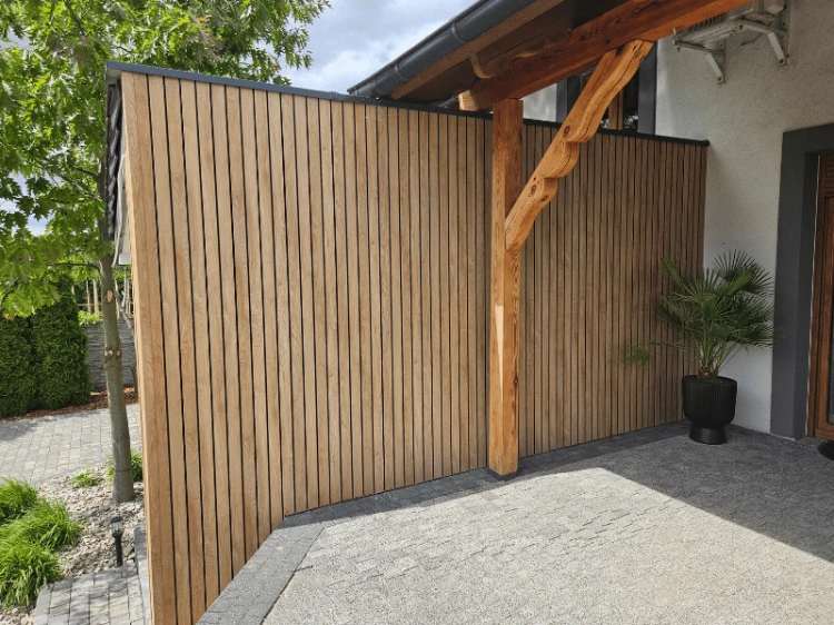 vinylit-vinyplus-quattro-deska-elewacyjna-turner-oak-malt-realizacja