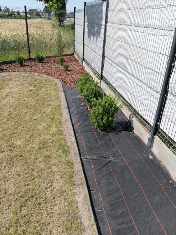 polyxo-agrotkanina-100g-m2-110cm-x-20mb-realizacja