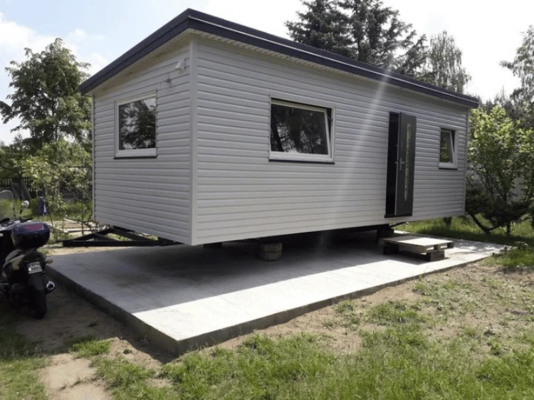 boryszew-bialy-siding-d4-d-standard-20,3cm-381cm-realizacja