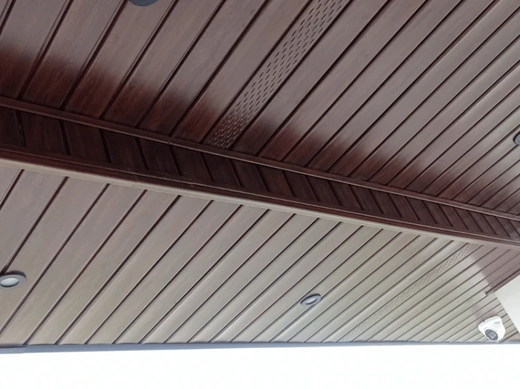 bryza-orzech-klasyczny-podsufitka-wentylacjna-trzydeskowa-3m-realizacja