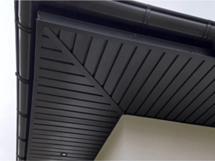 boryszew-grafit-podsufitka-pelna-t4-trzydeskowa-pvc-30,5cm-339cm-realizacja