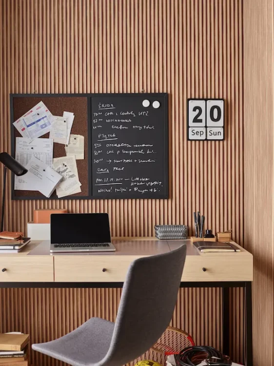 drewniane-lamele-vox-linerio-natural-w-biurze