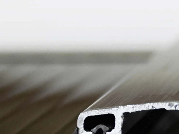 robelit-uszczelka-l-do-profilu-gornego-kp-2-1mb-realizacja