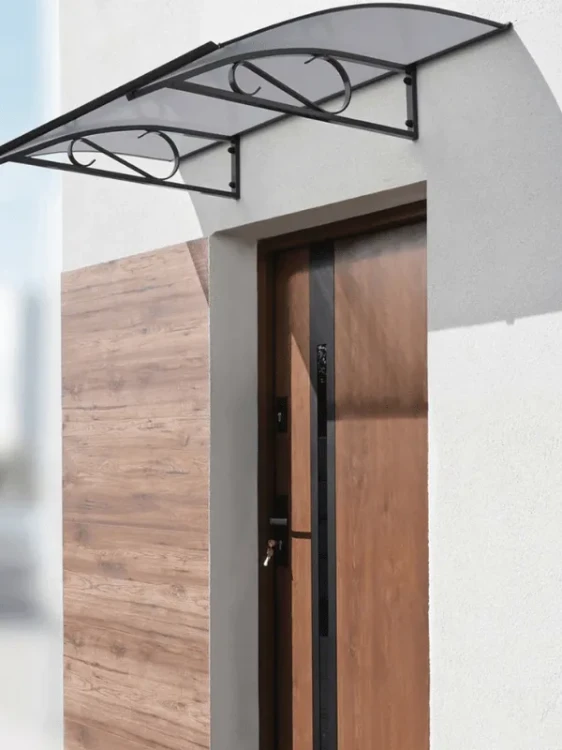 robelit-daszek-arco-aluminiowy-antracyt-plus-poliweglan-antracyt-150-x-90-x-25cm-realizacja