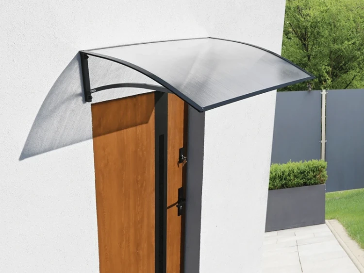 robelit-daszek-aluminiowy-arco-pro-antracyt-plus-poliweglan-bezbarwny-108x80cm-realizacja