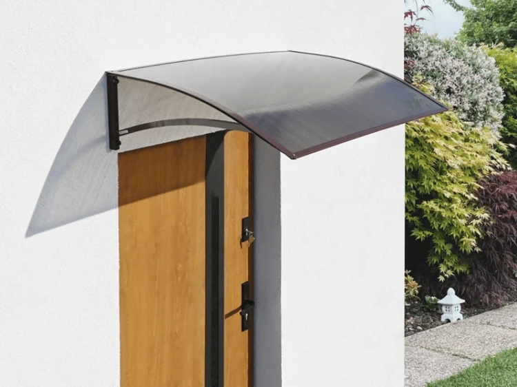 robelit-daszek-aluminiowy-arco-pro-brazowy-plus-poliweglan-dymiony-108x80cm-realizacja