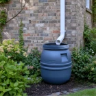 boryszew-beczka-z-pokrywa-pehd-70l-szara-realizacja