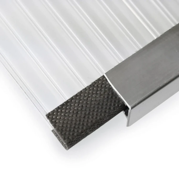 robelit-profil-zamykajacy-f-do-poliweglanu