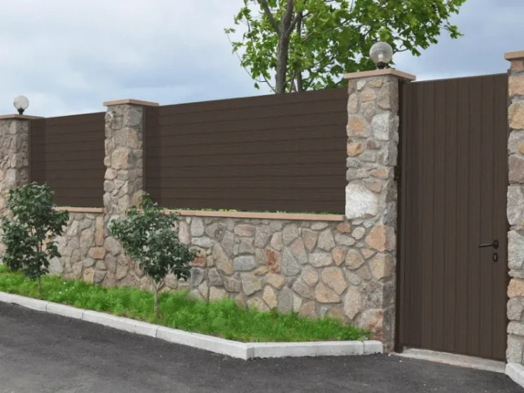 gamrat-ceownik-40cm-x-30cm-wpc-ciemny-braz-2m-realizacja