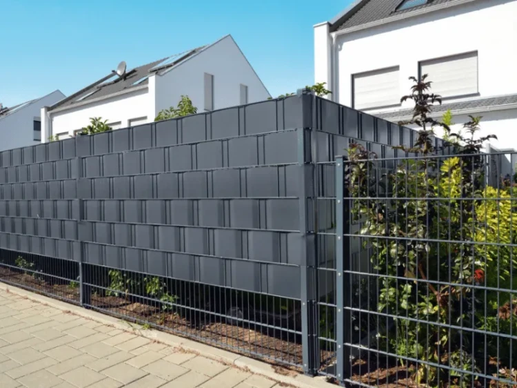 cellfast-tasma-ogrodzeniowa-plus-klipsy-grafitowa-35m-19cm-realizacja