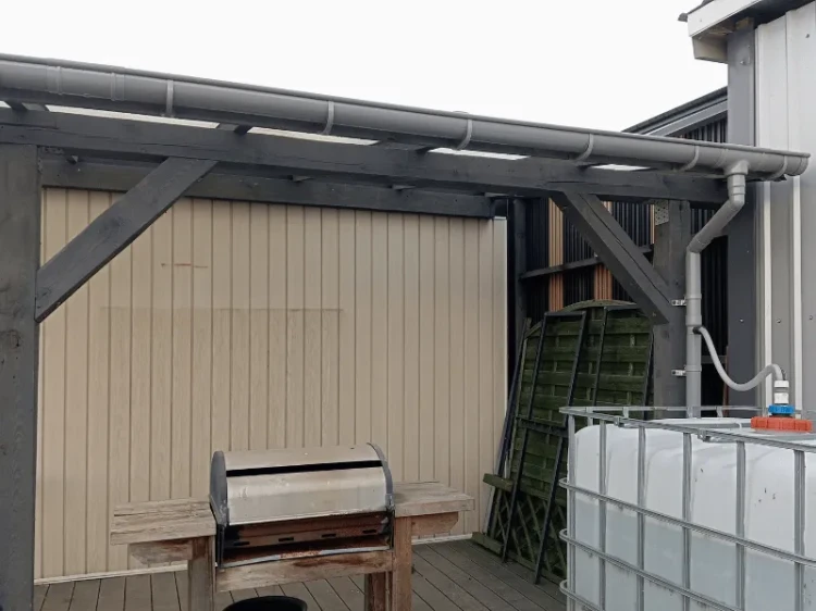 ocena-pvc-szary-rynna-75mm-1m-realizacja