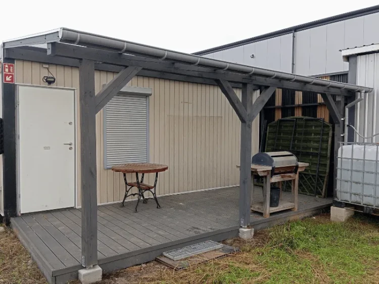 ocean-pvc-szary-rynna-75mm-4m-realizacja