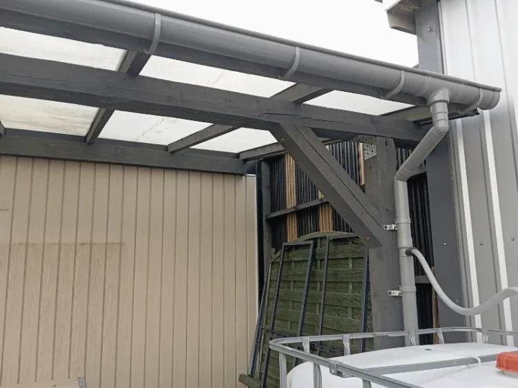 ocean-pvc-szary-rynna-75mm-4m-realizacja