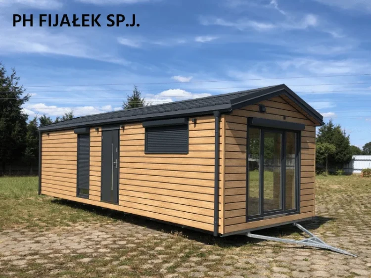 vinylit-vinyplus-shadow-deska-elewacyjna-turner-oak-malt-6m-realizacja