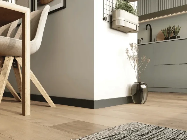 vilo-listwa-przypodlogowa-sempla-706-czarna-240cm-realizacja