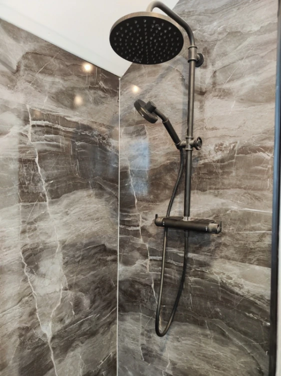 vilo-panel-scienny-spc-dark-stone-60cm-x-120cm-realizacja