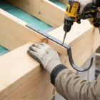 bryza-pvc-grafitowy-uchwyt-rynnowy-100mm-metalowy-prosty-realizacja-montazu