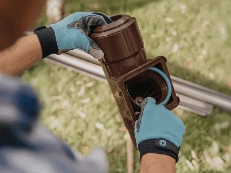 bryza-pvc-brazowy-czyszczak-110mm-wizualizacja