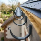 bryza-stal-grafitowy-uchwyt-rynnowy-150mm-doczolowy-realizacja