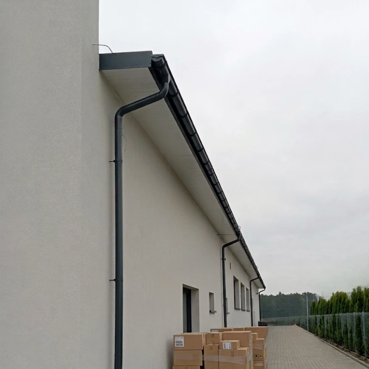 bryza-stal-grafitowy-hak-rynnowy-150mm-prosty-realizacja