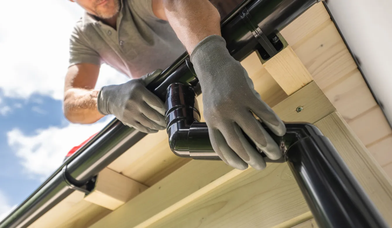 rynny stalowe czy pvc - cechy i charakterystyka rynien stalowych w Ecoplast.pl